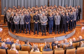 LEHRGANGSTEILNEHMENDE VERABSCHIEDET Mit „Power Tools“ für die Zeitenwende gerüstet
