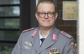 „Das ist alles keine Science-Fiction mehr“ – Oberstleutnant Michael Karl über moderne Kriegsführung und neue Technologien